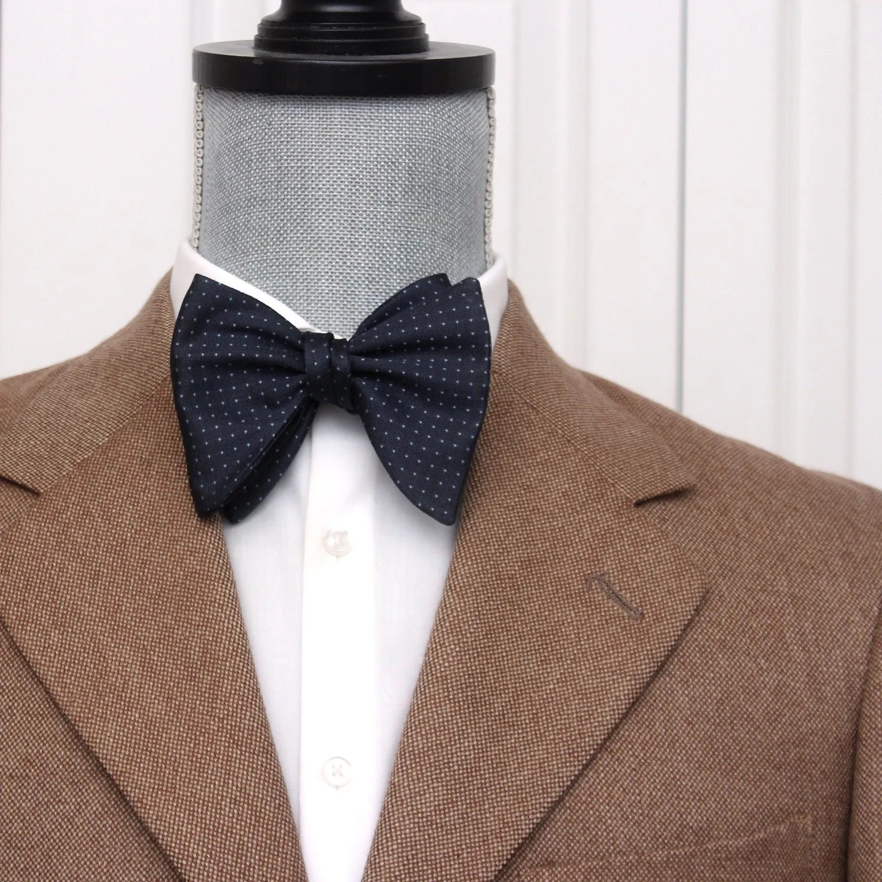 Big Butterfly Navy Blue Polka Dot Silk Bow Tie