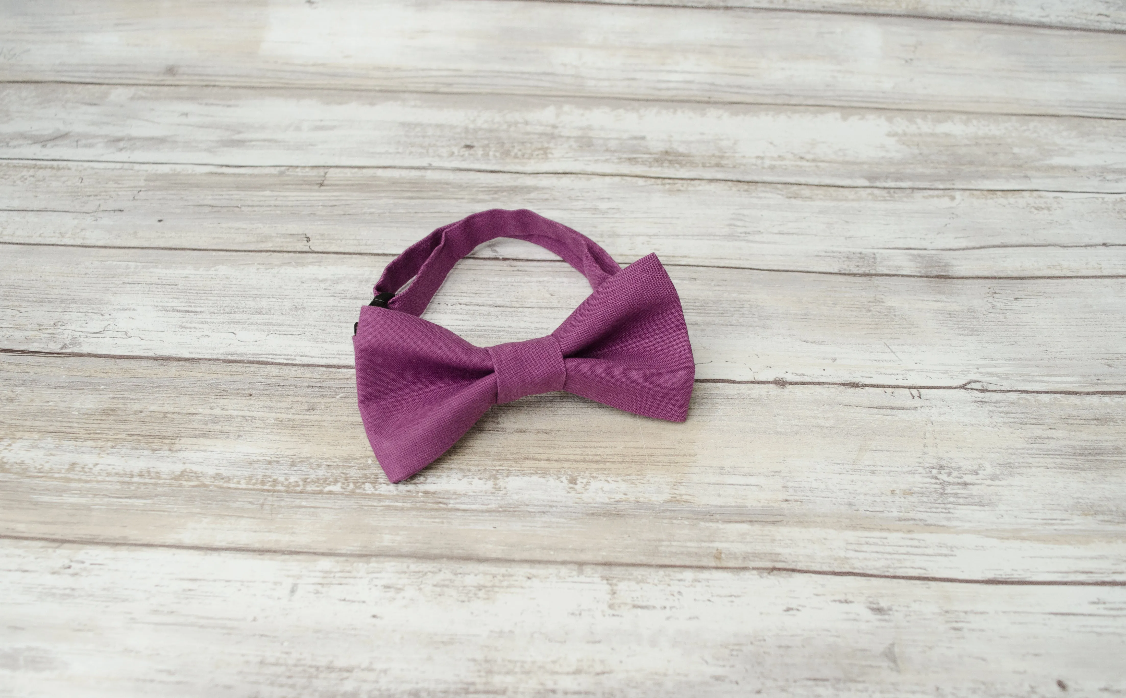 Dahlia Purple Bow Tie (389)