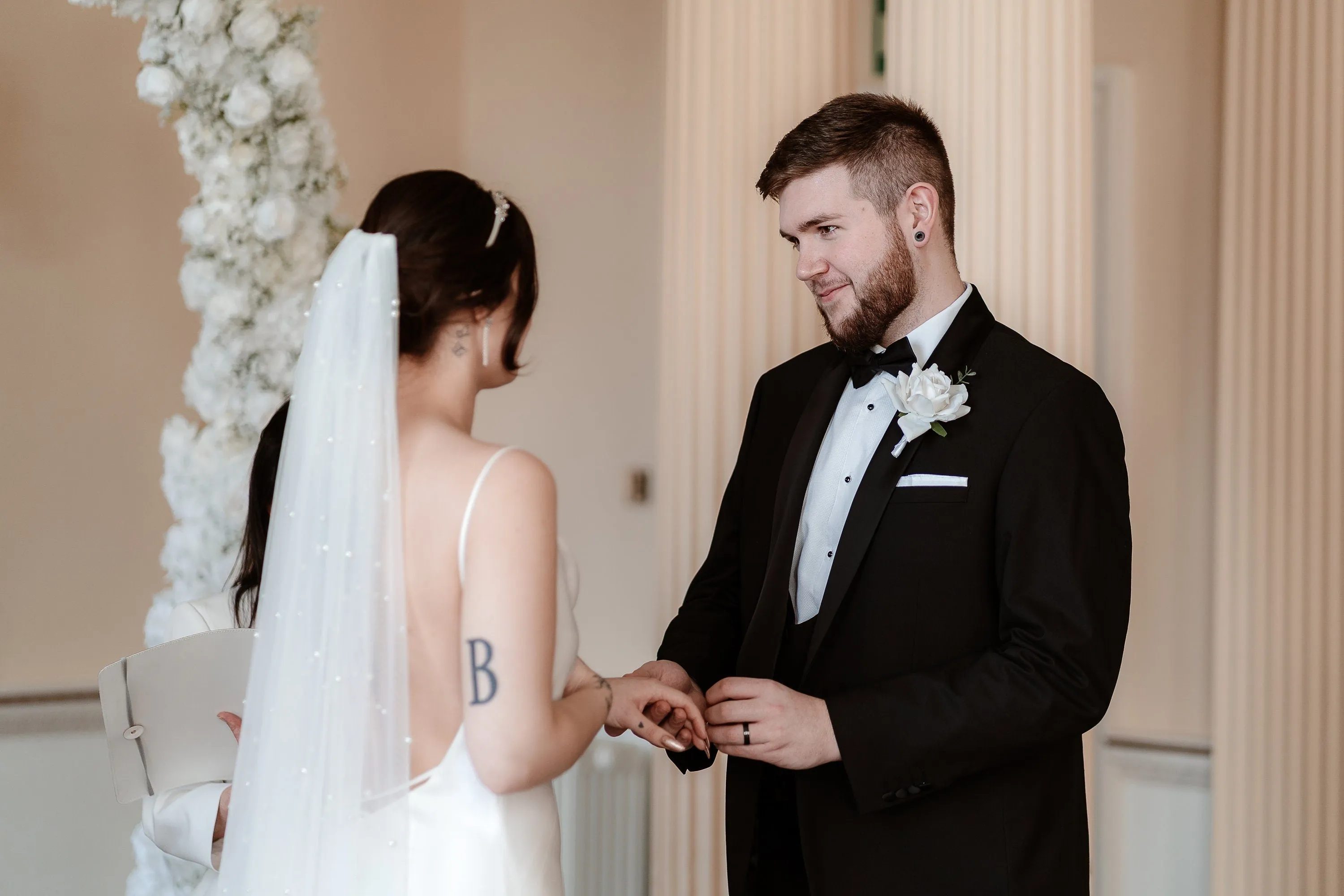 IN STOCK Wedding Pearl Veil