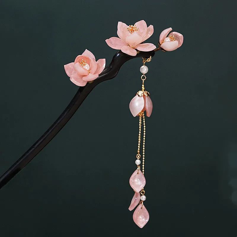 Magnolia Flower Hairpin Ancient Style Ebony Hairpin Fringed Step-shaking Hairpin