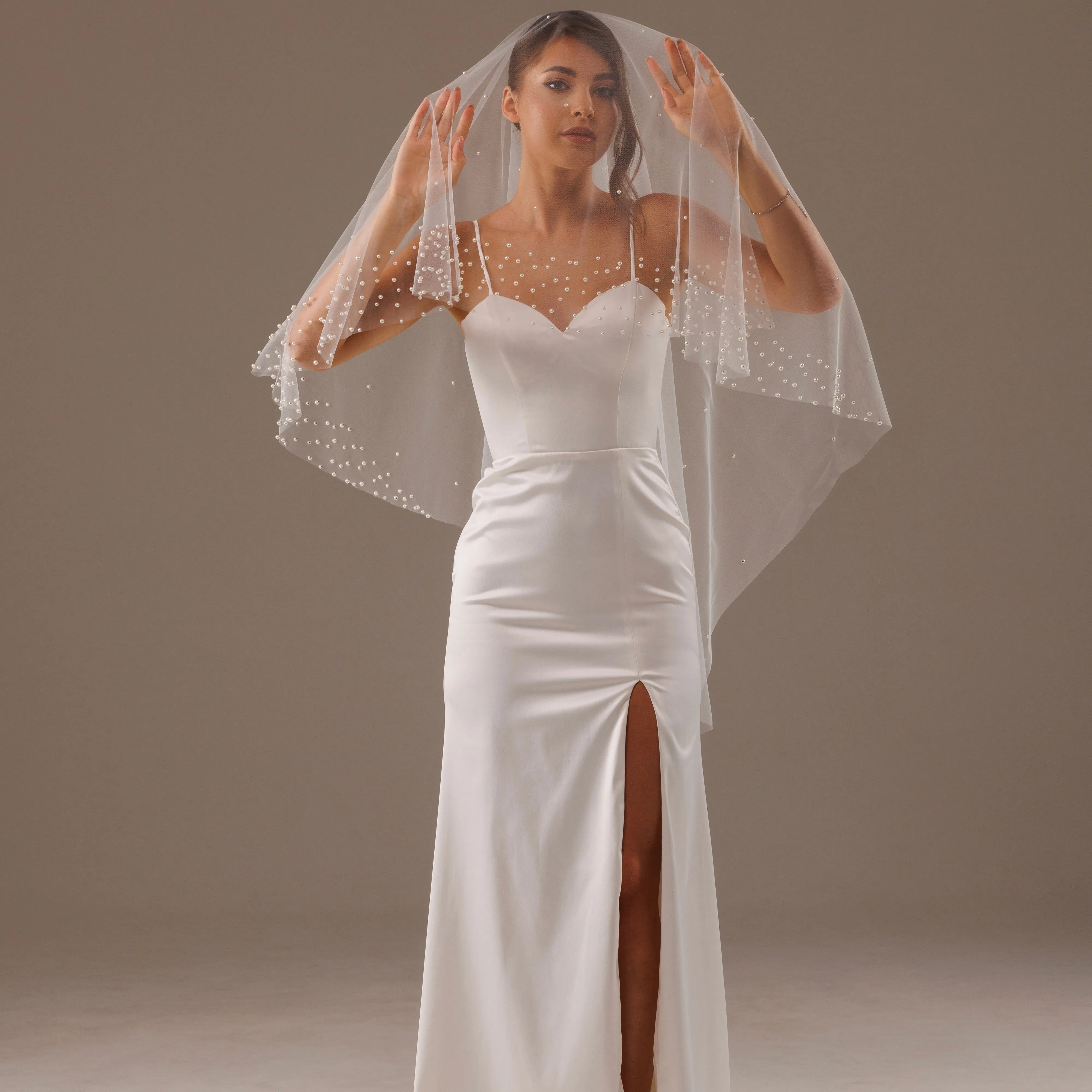 Mantilla style pearl edge veil, VAMB2BV