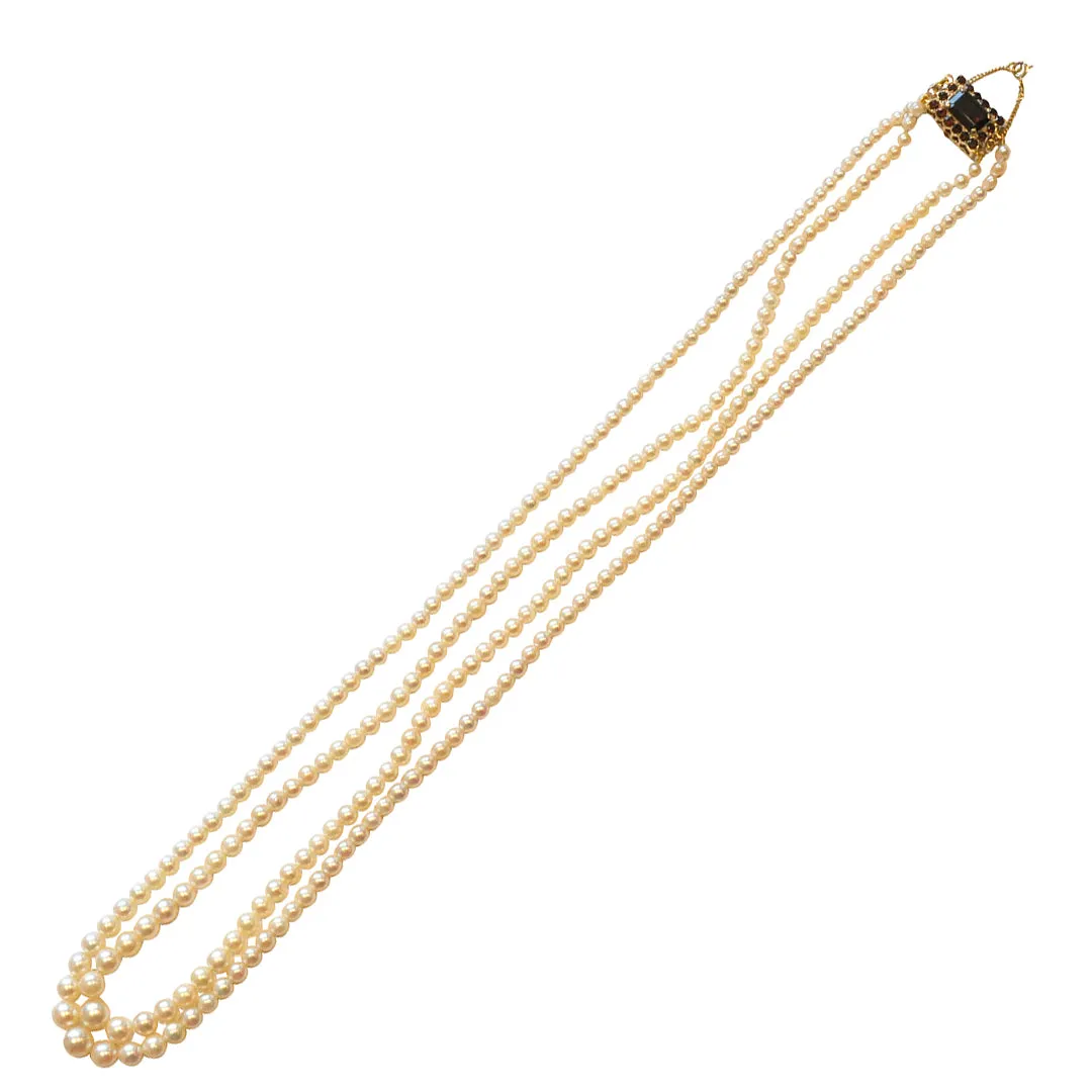 Pearl Necklace with Garnet Clasp