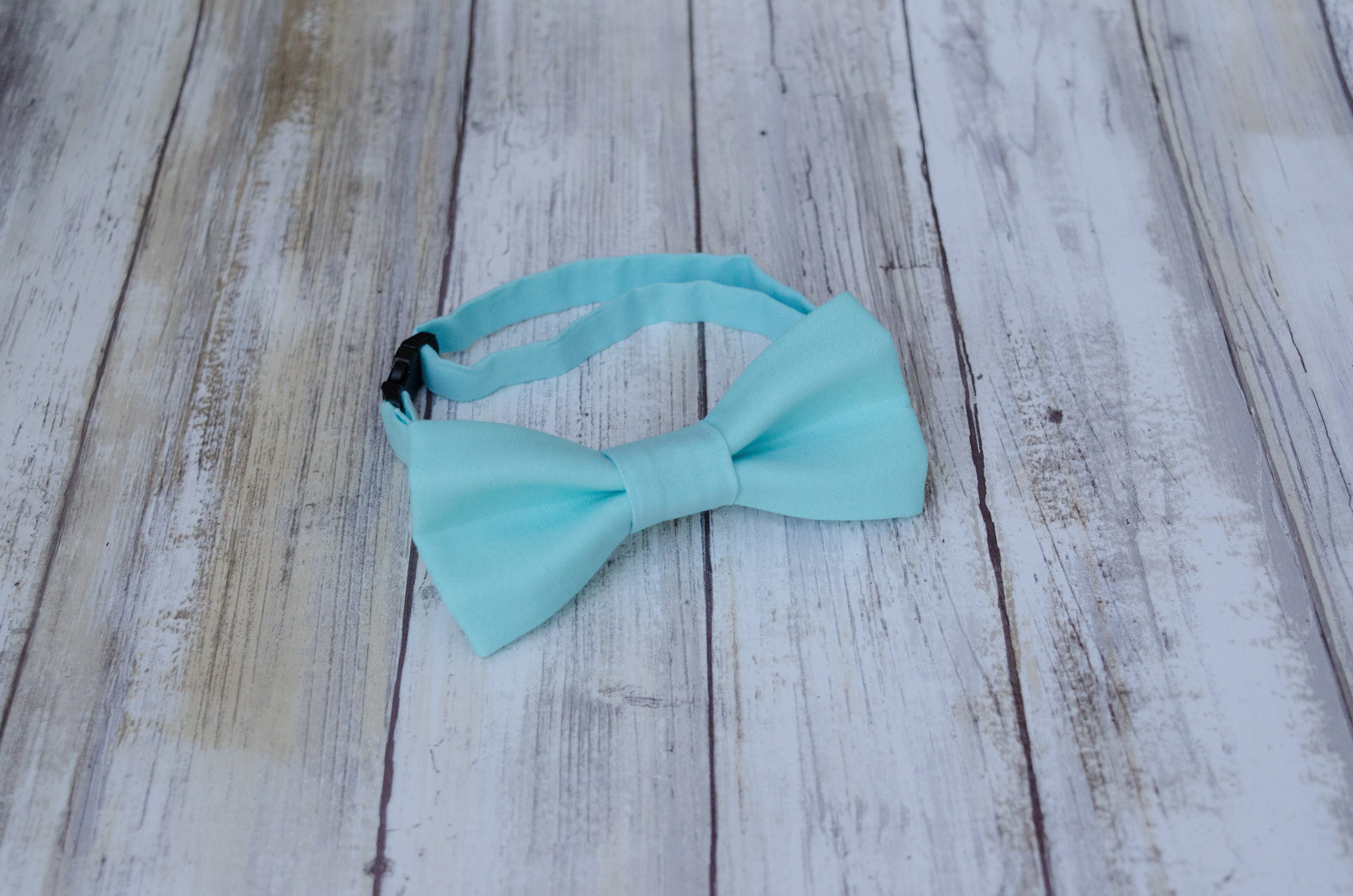 Robins Egg Blue Bow Tie (85)