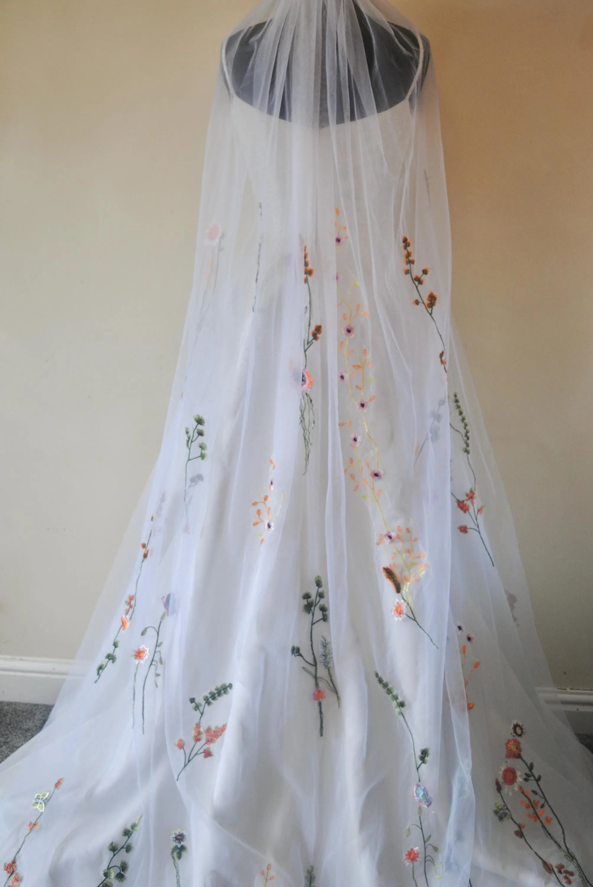 White wedding veil bright embroidered flowers,  200cm